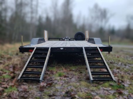 PNW Trailer Rentals utility car trailer ramps